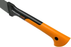 Fiskars WoodXpert Machete/hacha XA3 -Tienda De Cuchillos F1003609 05 fiskars scaled