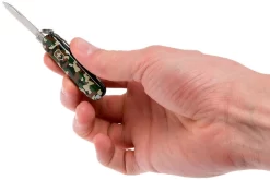 Victorinox Classic SD Camouflage 0.6223.94 Navaja Suiza -Tienda De Cuchillos VT0 6223 94 05 victorinox vt0 6223 94 05